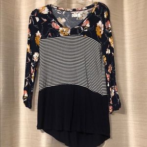Floral and striped quarter sleeve top